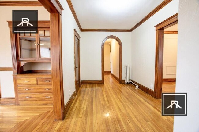 Building Photo - 3 bedroom in Brighton MA 02135