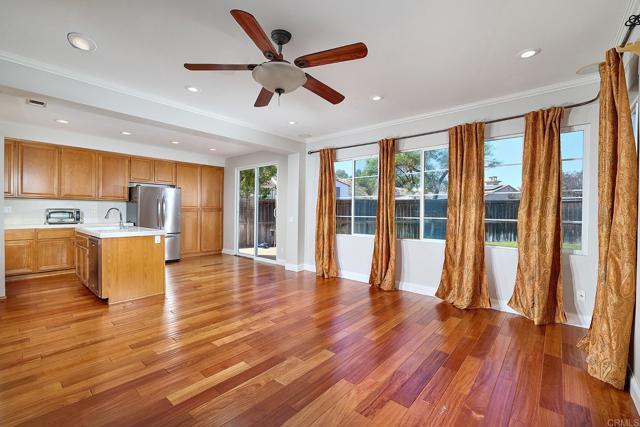 Building Photo - 402 Paseo Del Concho