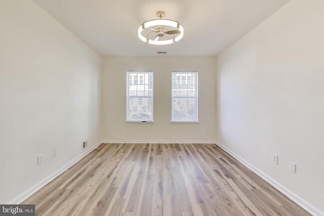 Building Photo - 13901 Belle Chasse Blvd