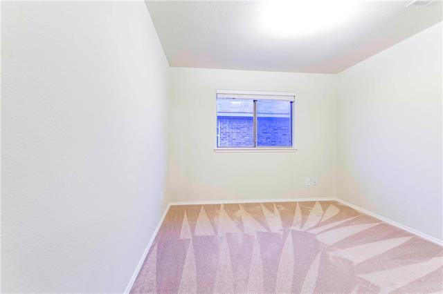 Building Photo - 365 Basswood Ln