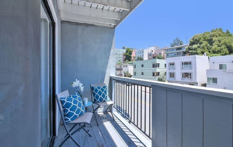 Building Photo - 2401 Park Blvd unit 3a