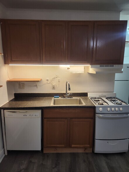 Building Photo - 4531 Springfield Ave