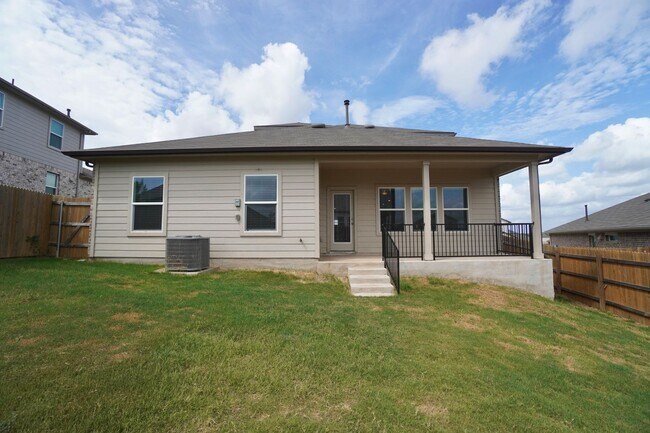 Building Photo - 115 Bethpage Dr