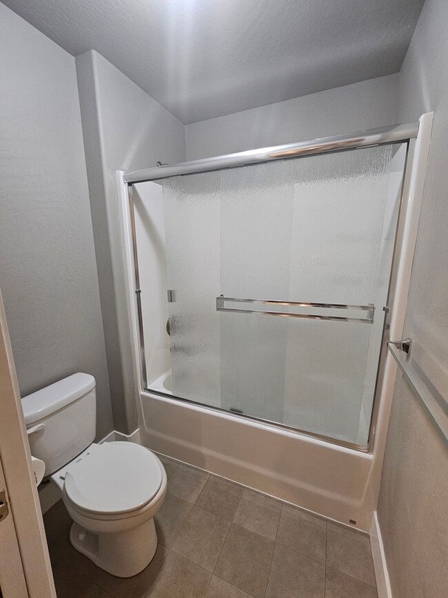 Building Photo - 1803012