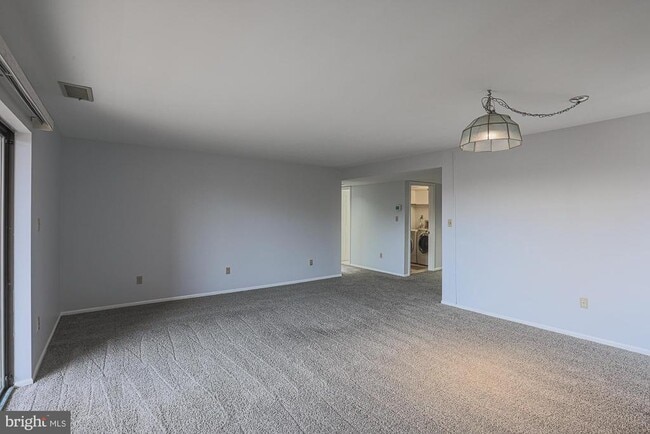 Building Photo - 2903 Fallstaff Rd