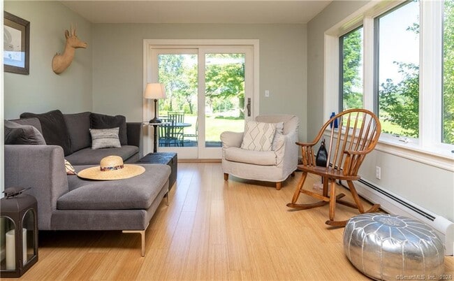 Building Photo - 35 Jennings Rd