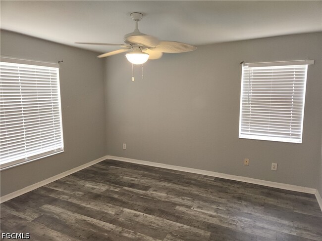 Building Photo - 9660 Victoria Ln