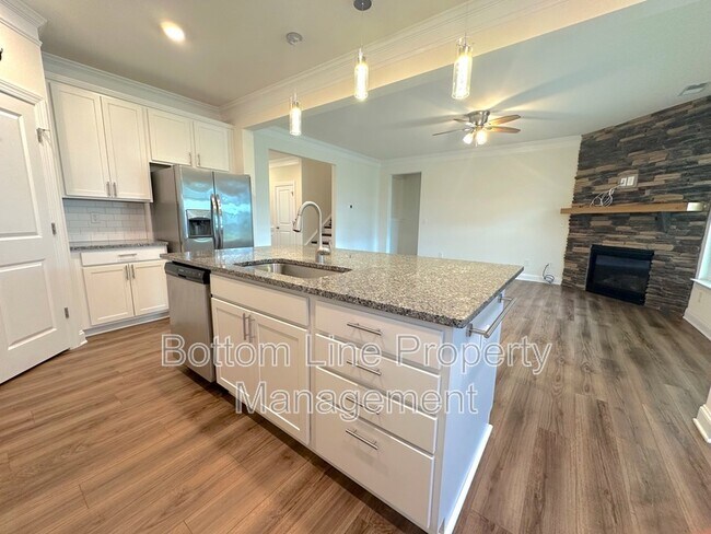 Building Photo - 4487 Fls Lk Dr S W