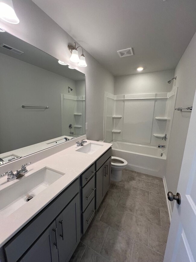 Building Photo - Charming 4 Bedroom Home Located in Wendell