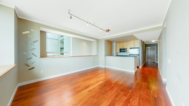 Building Photo - South Beach 23rd Floor Views! Bring pets! ...