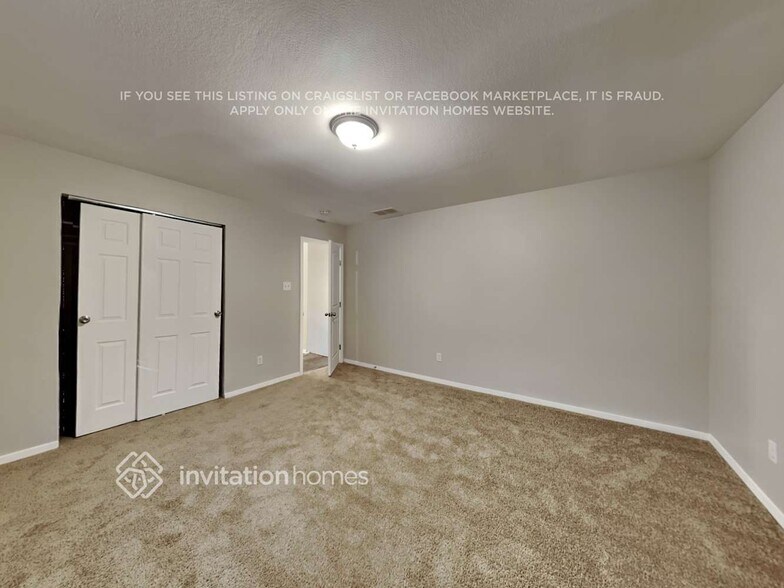 Building Photo - 2613 Bennington Ct