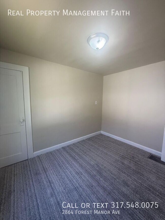 Building Photo - 2864 Forest Manor Ave
