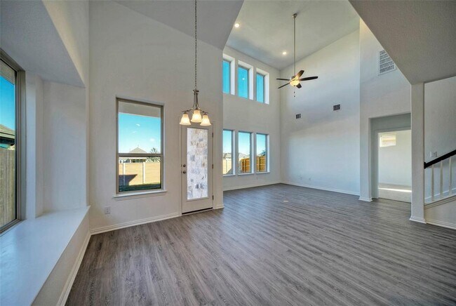 Building Photo - 2428 Demorse Dr