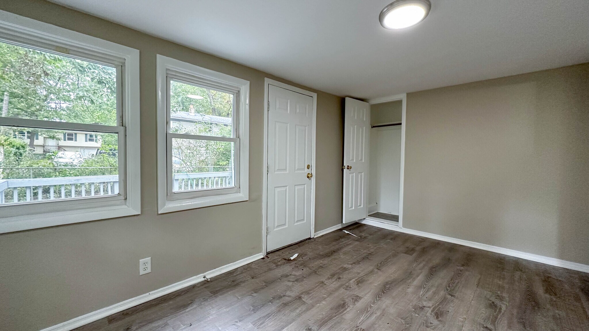 Building Photo - 134 Phillips Ave