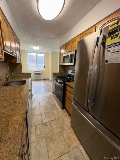 Building Photo - 14 Nosband Ave