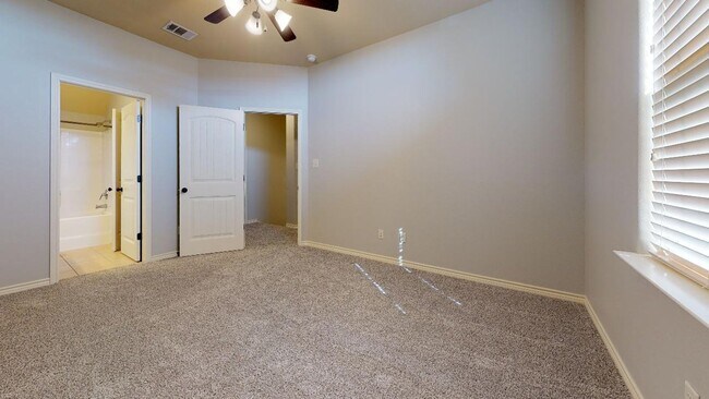 Building Photo - 203 Capps Dr