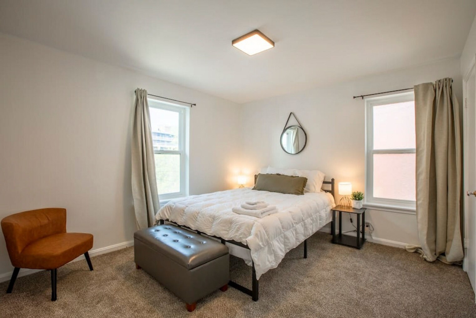 Building Photo - 239 N Center St