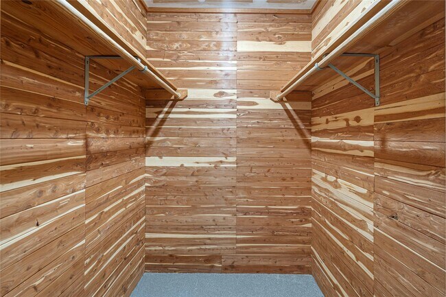 Building Photo - 5606 Graystone Ln