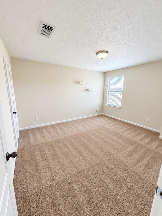 Building Photo - 17322 Brookhollow Mist Ct