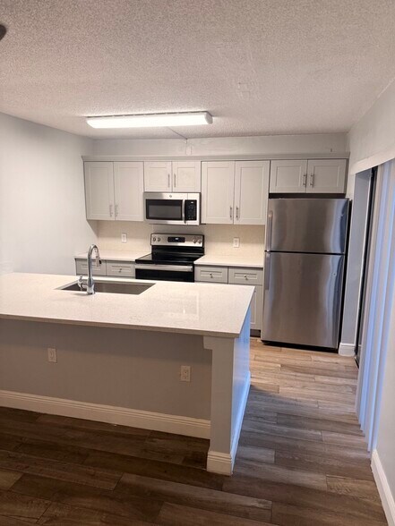 Building Photo - 2205 22nd Way
