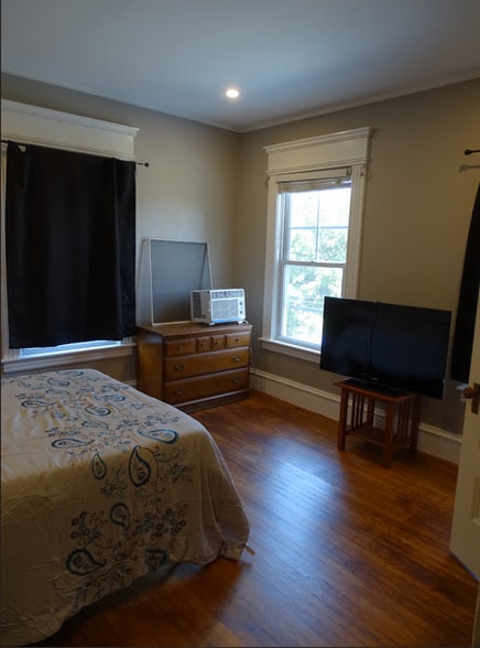 Building Photo - 89 Harvard St