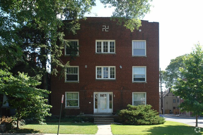 Building Photo - 281 Lyndhurst Pl