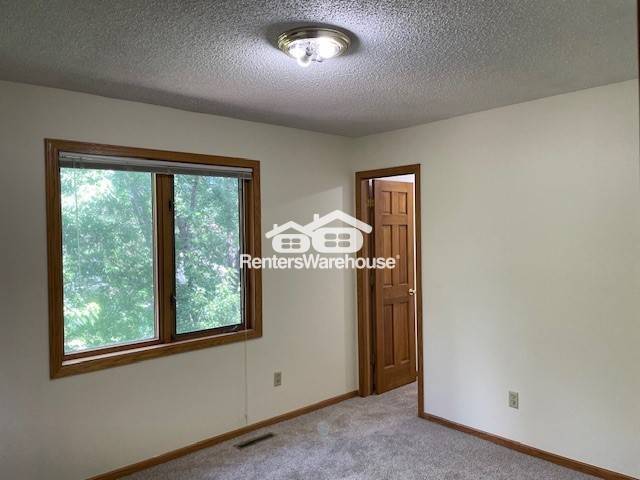 Building Photo - 9142 Cambridge Alcove