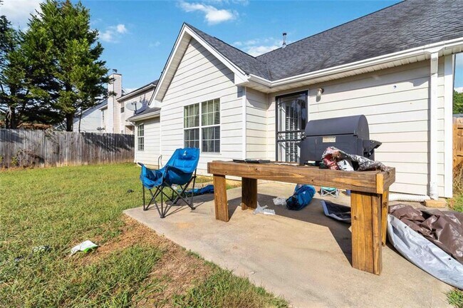 Building Photo - 4273 Holliday Rd