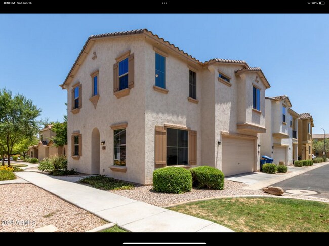 Building Photo - 17754 W Banff Ln