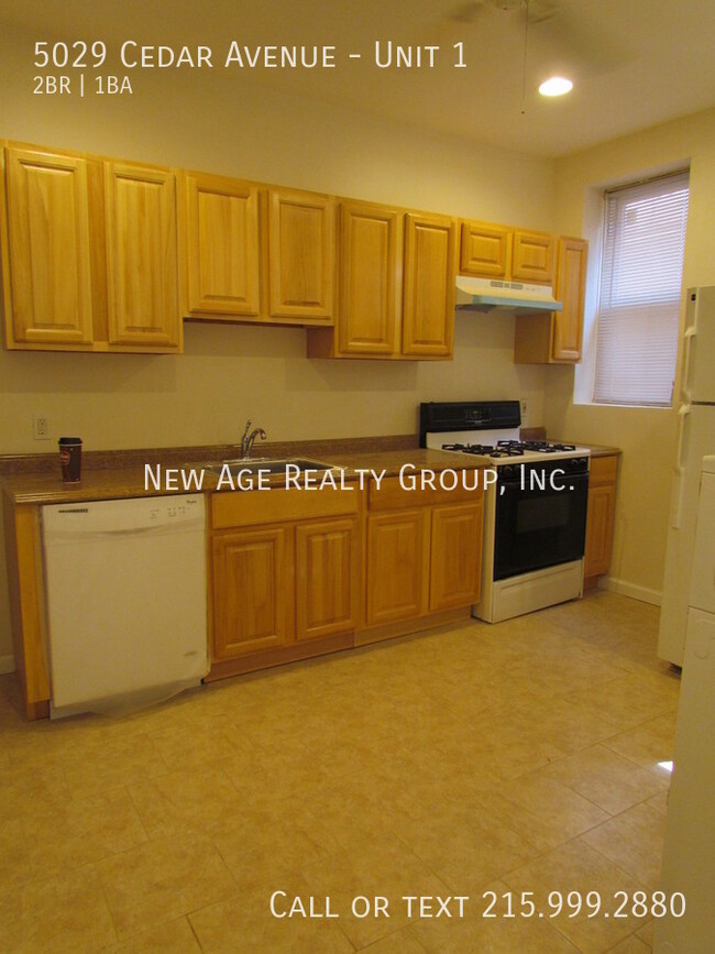 Building Photo - Spacious 2 bedroom apartment near 50th & C...