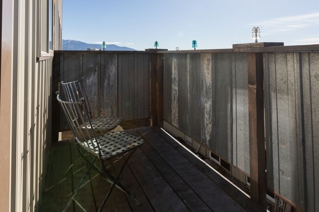 Building Photo - 546 Alaska Frontage Rd