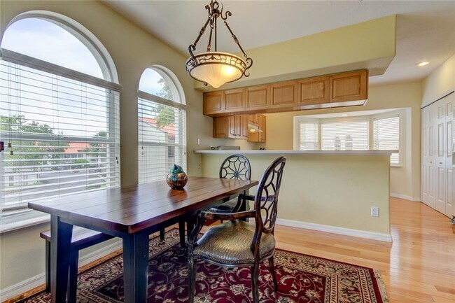 Building Photo - 1575 Pinellas Bayway S
