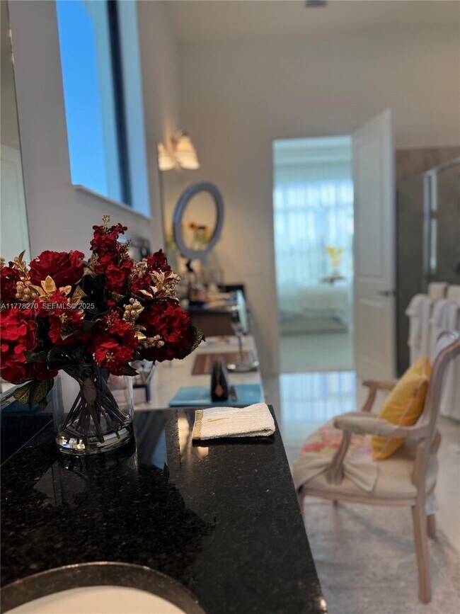 Building Photo - 11460 SW Pietra Wy