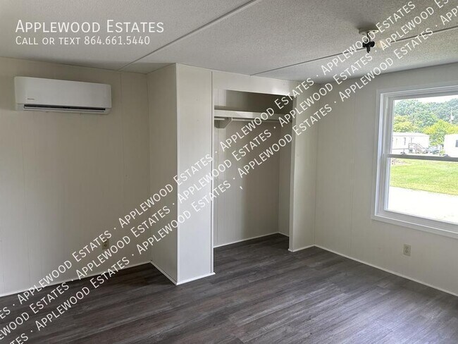 Building Photo - 251 Pebble Rock Cir