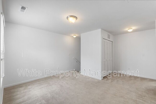 Building Photo - 1619 Hooper Court