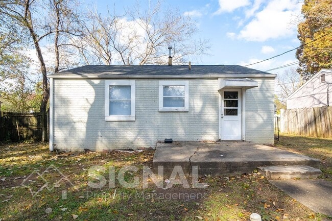 Building Photo - 1337 Woodward Rd