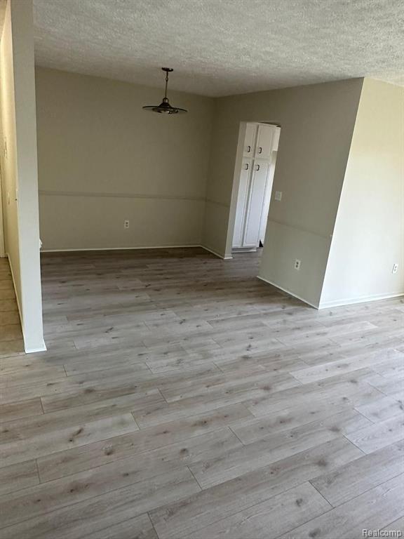 Building Photo - 27860 Berrywood Ln