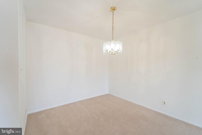 Building Photo - 8370 Greensboro Dr
