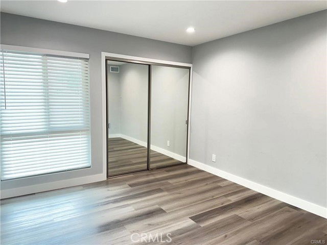 Building Photo - 4704 Park Granada