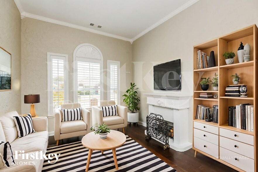 Building Photo - 417 Windy Hill Ln