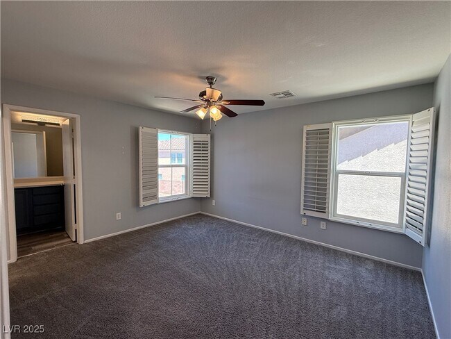 Building Photo - 684 Magrath St
