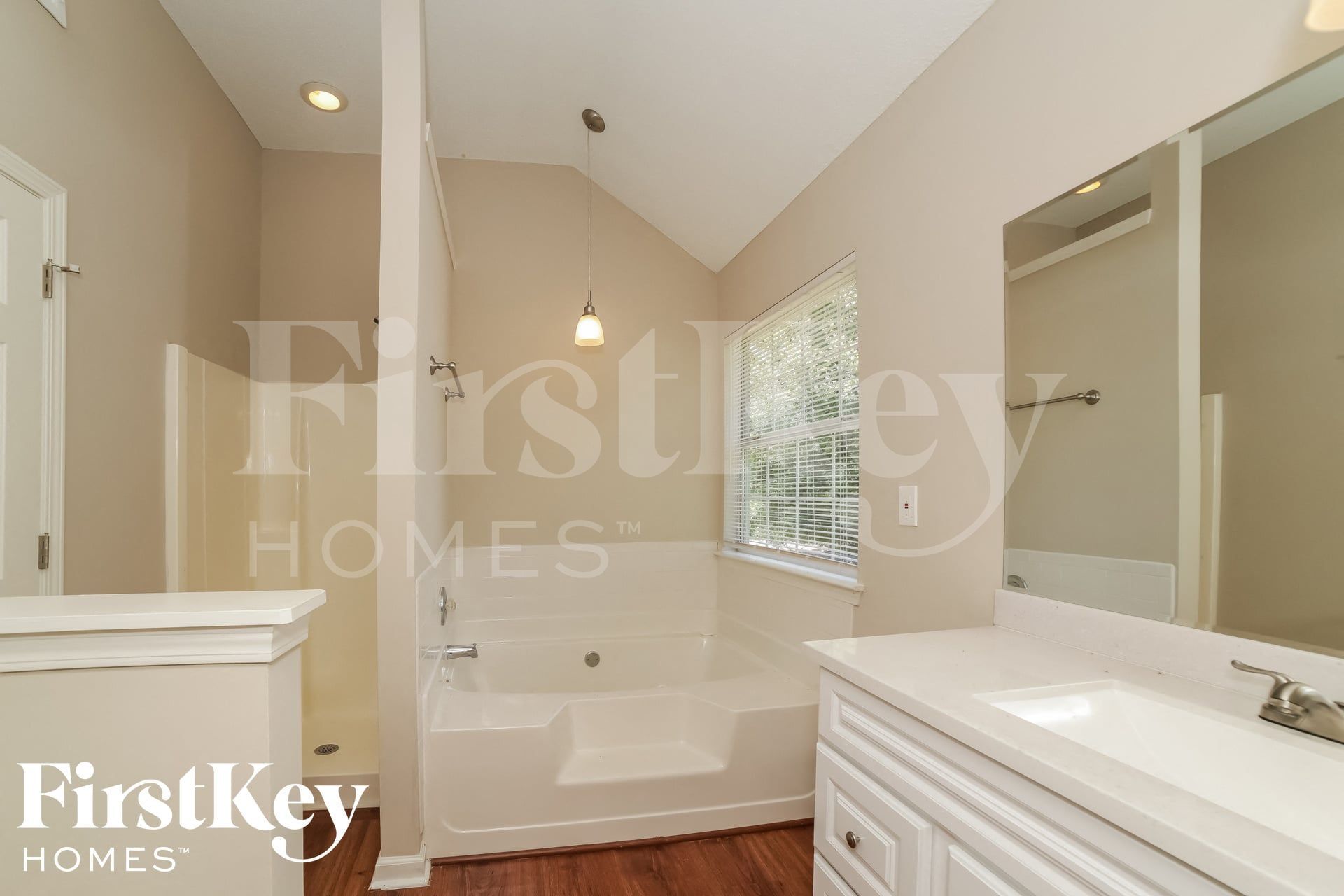 Building Photo - 4470 White Hill Pl