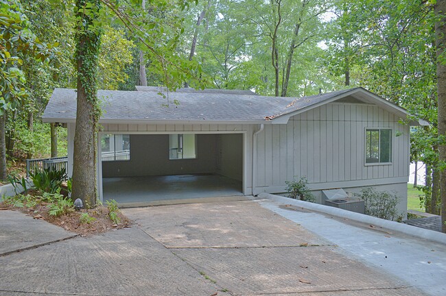 Building Photo - 112 Choctaw Dr