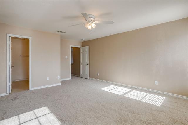 Building Photo - 14024 Esperanza Dr