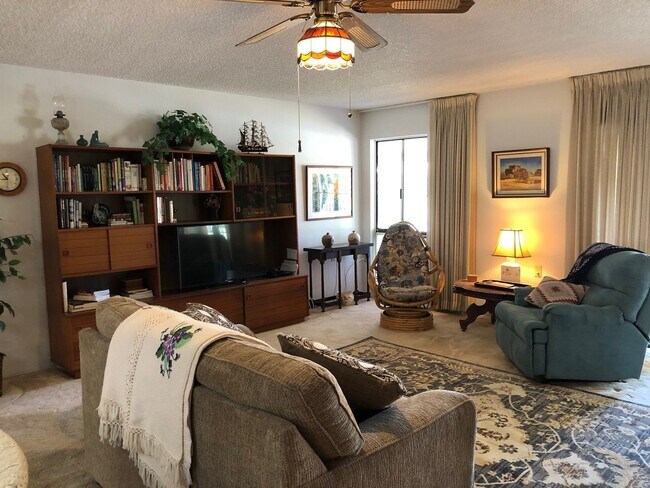 Building Photo - Lovely Home in 45+ Active Adult Community of Leisure World Available May through October 2025!