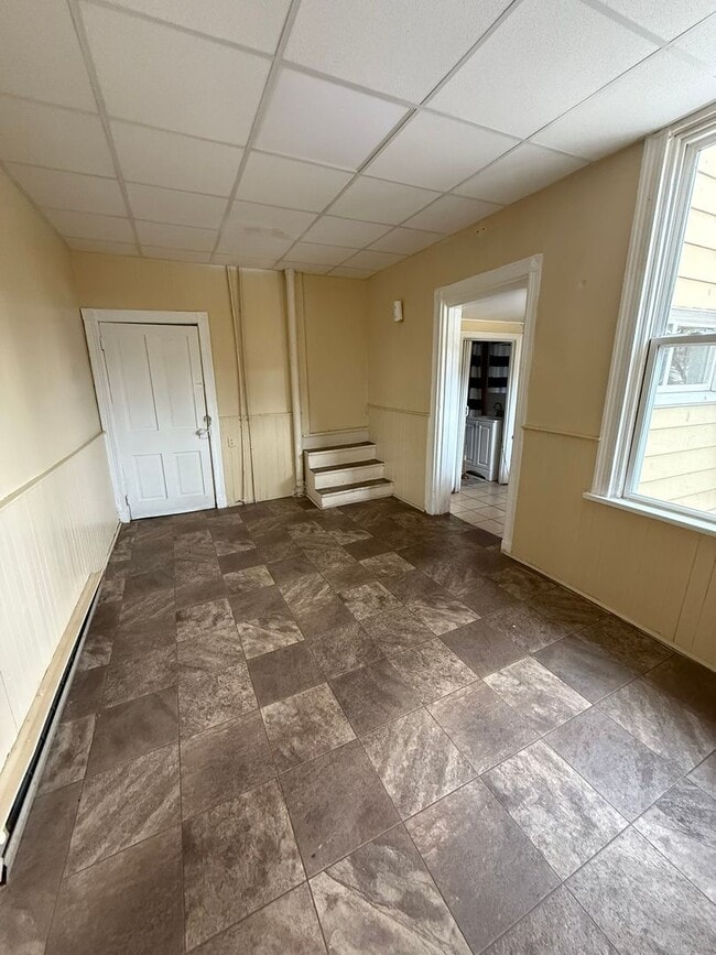 Building Photo - 235 W Main St