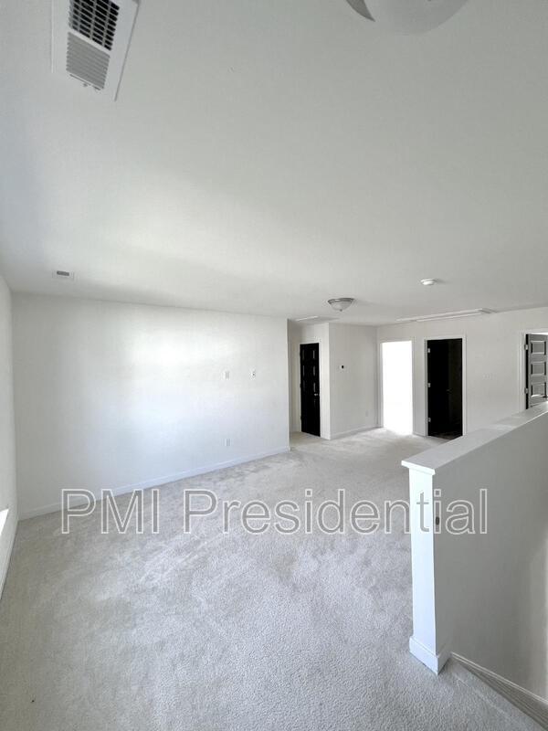 Building Photo - 15606 Wolfboro Rd