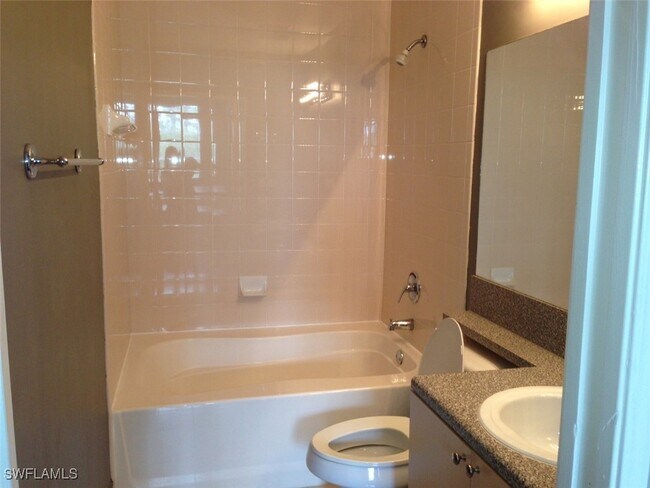 Building Photo - 1105 Reserve Ct