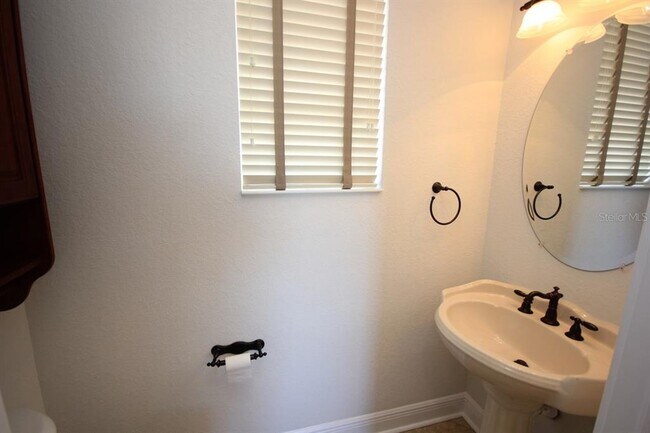Building Photo - 6002 Yeats Manor Dr
