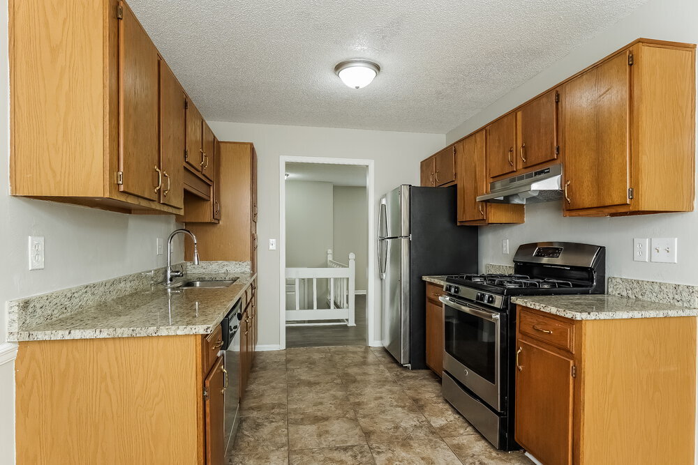 Building Photo - 1805 Forest Dr